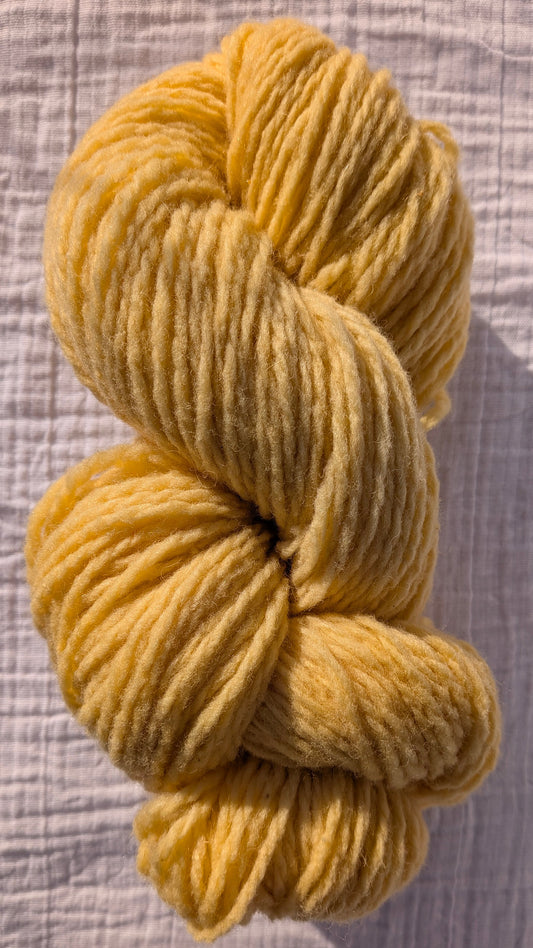 Echeveau pure laine jaune 