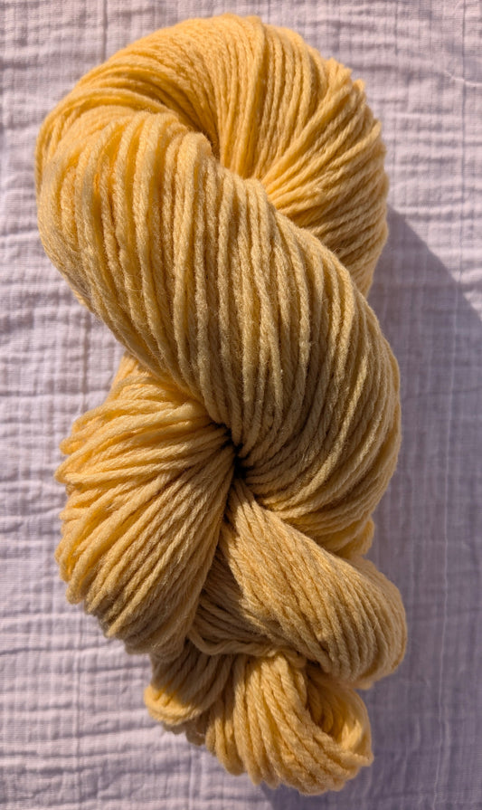 Echeveau laine mérinos jaune 